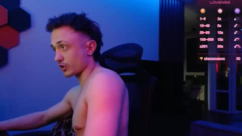 Snapshot of ravine_doleg chatting on 10/09/25, 11:47 Alex Nash online show from 10/09/25, 11:47