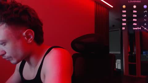 Snapshot of ravine_doleg chatting on 10/15/25, 09:15 Alex Nash online show from 10/15/25, 09:15