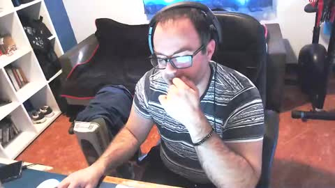 ravingr3d3 online show from 02/18/25, 03:21