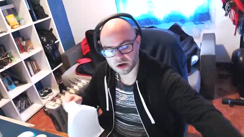 ravingr3d3 online show from 02/20/25, 09:11