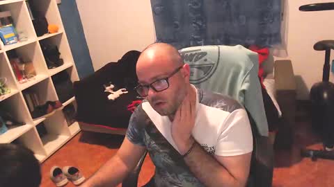 ravingr3d3 online show from 02/25/25, 12:47