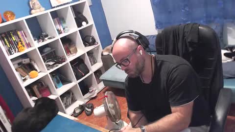 ravingr3d3 online show from 10/20/25, 09:37