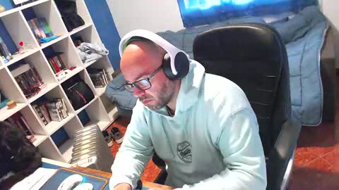 ravingr3d3 online show from 04/13/26, 07:58