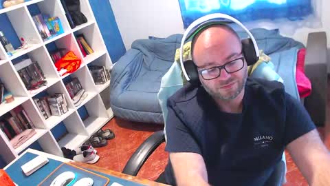 ravingr3d3 online show from 05/06/26, 02:00