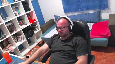 ravingr3d3 online show from 06/04/26, 09:21