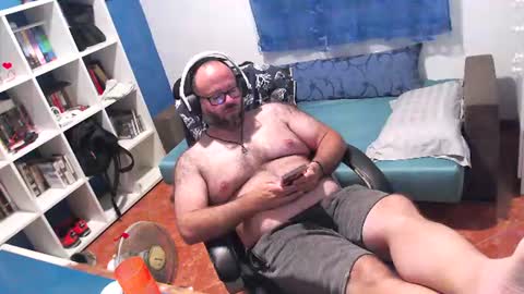 Snapshot of ravingr3d3 chatting on 07/18/26, 11:08 ravingr3d3 online show from 07/18/26, 11:08