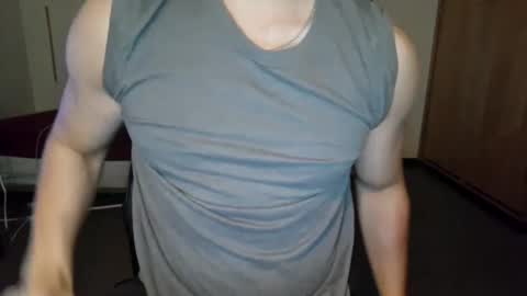 Ravyn online show from 09/14/25, 03:16