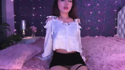 Lillian online show from 09/20/25, 04:30