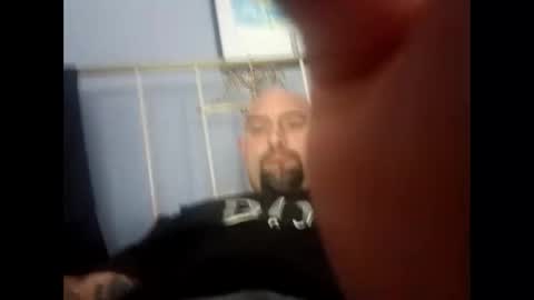 Snapshot of rawdillz121 chatting on 12/22/25, 03:58 Down under guy online show from 12/22/25, 03:58