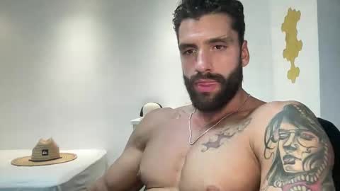 Snapshot of ray90fit chatting on 12/23/24, 12:46 rayfit90 online show from 12/23/24, 12:46