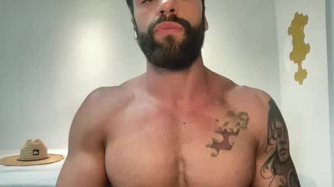 Snapshot of ray90fit chatting on 03/08/25, 08:35 rayfit90 online show from 03/08/25, 08:35