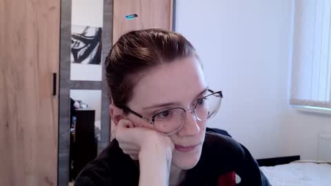 Ray-Ray online show from 04/19/26, 05:12