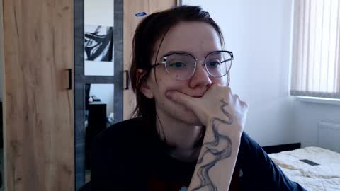 Ray-Ray online show from 04/21/26, 09:04