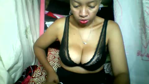 Snapshot of rayana_69 chatting on 05/25/26, 06:41 rayana_69 online show from 05/25/26, 06:41