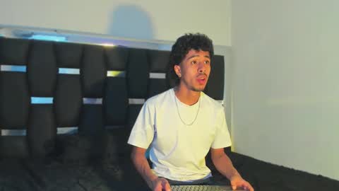 Rayn online show from 01/18/26, 10:02