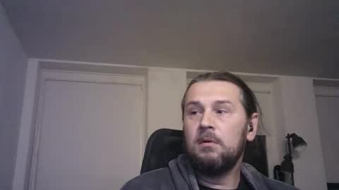 Snapshot of rayhaarlem chatting on 10/26/25, 10:36 rayhaarlem online show from 10/26/25, 10:36