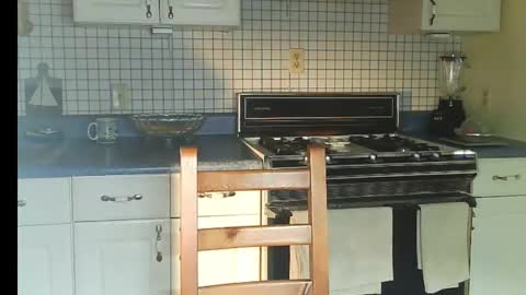 Ray online show from 12/01/25, 10:04