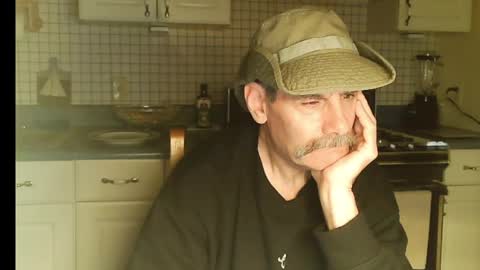 Ray online show from 05/03/26, 05:46