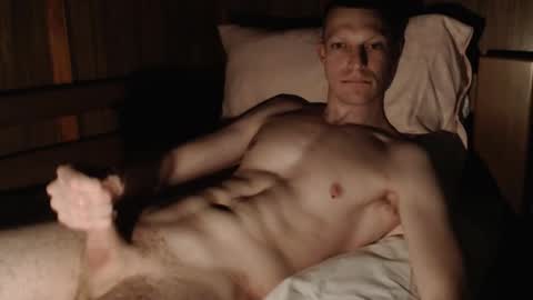 Snapshot of raylonn chatting on 03/19/26, 07:40 Ray online show from 03/19/26, 07:40