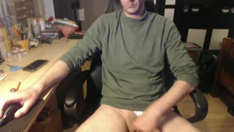 Snapshot of raymann8 chatting on 06/13/26, 01:53 Ray online show from 06/13/26, 01:53