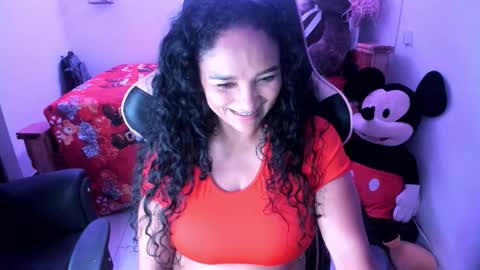 Danna online show from 12/01/25, 04:28