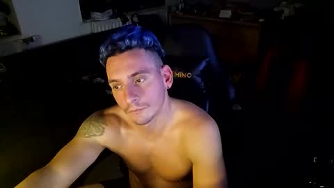 Rayzel online show from 11/16/25, 10:15