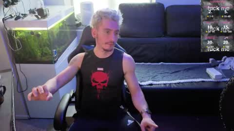 Rayzel online show from 02/09/26, 01:48