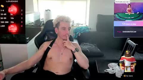 Rayzel White online show from 07/03/26, 03:18