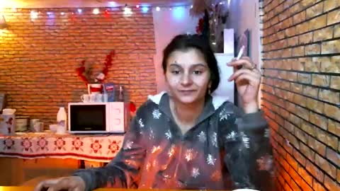 real_coupl3 online show from 02/08/26, 08:51