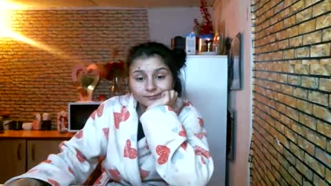 real_coupl3 online show from 02/15/26, 08:46