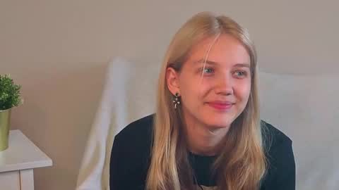 Melissa online show from 09/14/25, 10:47