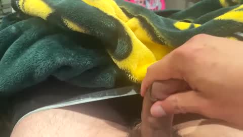 Snapshot of realbigload77 chatting on 09/11/25, 12:38 realbigload77 online show from 09/11/25, 12:38