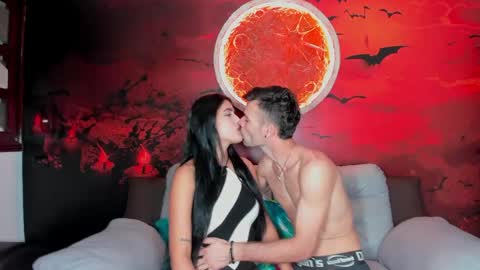 realcouple18_ online show from 04/25/26, 09:34