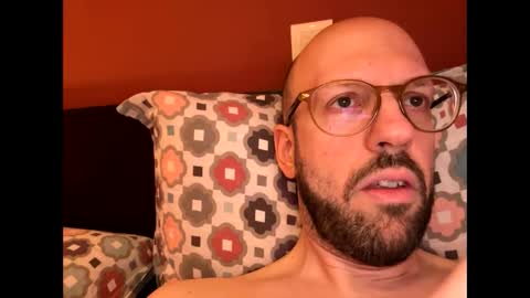HugeSecret online show from 05/28/26, 02:36