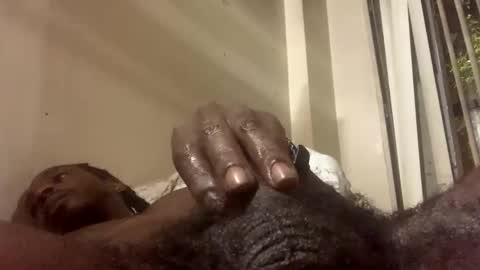 Snapshot of reallife1993 chatting on 11/14/25, 08:35 reallife1993 online show from 11/14/25, 08:35