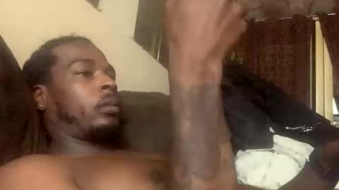 Snapshot of reallife1993 chatting on 11/15/25, 07:49 reallife1993 online show from 11/15/25, 07:49