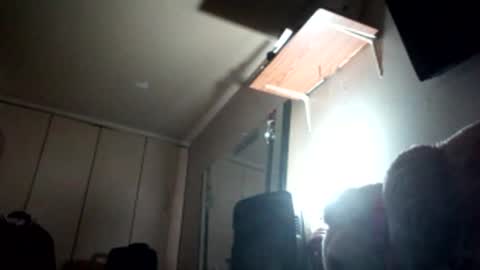 Snapshot of reallife1993 chatting on 02/18/26, 05:14 reallife1993 online show from 02/18/26, 05:14