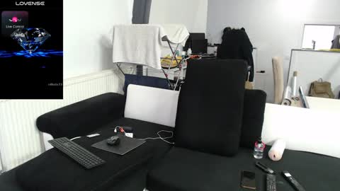 Snapshot of reallyman7 chatting on 12/14/24, 08:34 Ask me online show from 12/14/24, 08:34