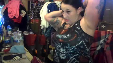 Snapshot of reallyredrum69th chatting on 10/11/25, 05:11 reallyredrum69th online show from 10/11/25, 05:11