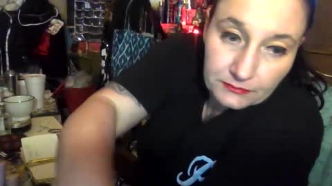 Snapshot of reallyredrum69th chatting on 10/15/25, 08:42 reallyredrum69th online show from 10/15/25, 08:42