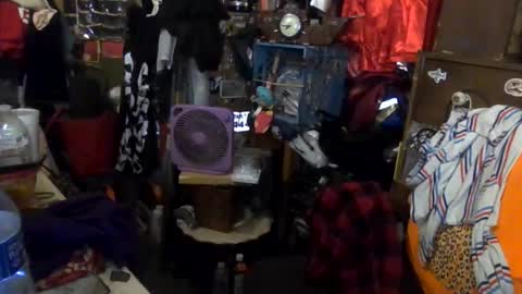 Snapshot of reallyredrum69th chatting on 10/23/25, 05:07 reallyredrum69th online show from 10/23/25, 05:07