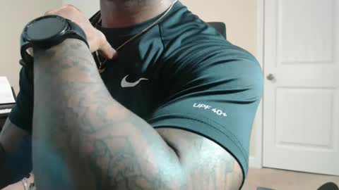 Rey online show from 09/28/25, 05:07