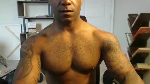 Rey online show from 10/10/25, 03:44