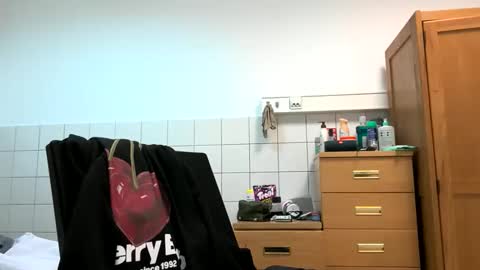 Rey online show from 04/25/26, 08:28