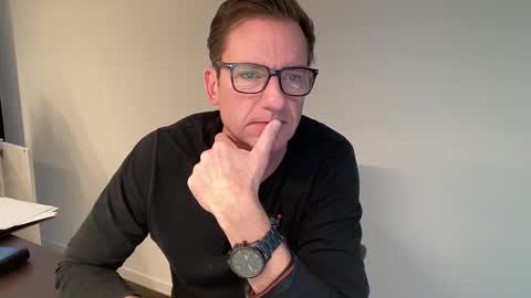 realstuff_ online show from 12/05/24, 02:44