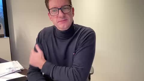 realstuff_ online show from 12/06/24, 03:33