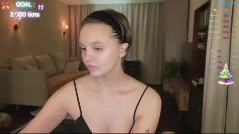 Snapshot of realsupermichael chatting on 12/26/24, 06:12 AliceEve online show from 12/26/24, 06:12