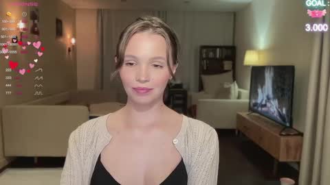 Snapshot of realsupermichael chatting on 02/10/25, 12:19 AliceEve online show from 02/10/25, 12:19