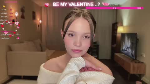 Snapshot of realsupermichael chatting on 02/11/25, 08:10 AliceEve online show from 02/11/25, 08:10