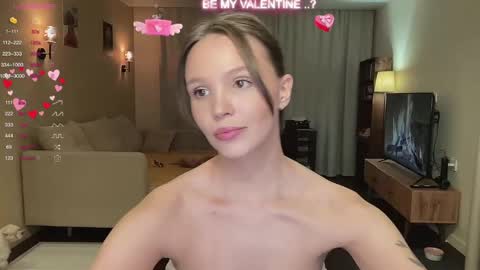 Snapshot of realsupermichael chatting on 02/14/25, 09:32 AliceEve online show from 02/14/25, 09:32